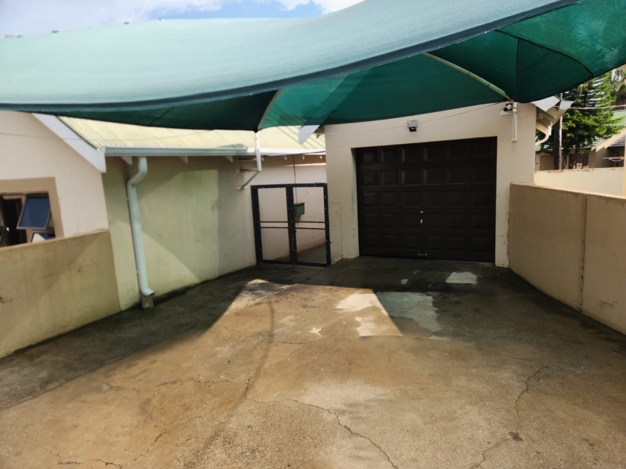 3 Bedroom Property for Sale in Geelhoutpark North West